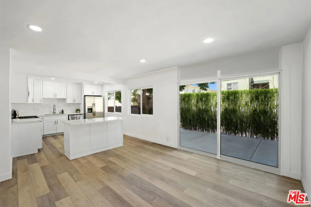 733 Hayworth Avenue #2 Los Angeles, CA 90046