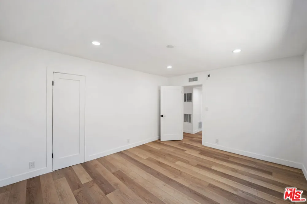 733 Hayworth Avenue #2 Los Angeles, CA 90046