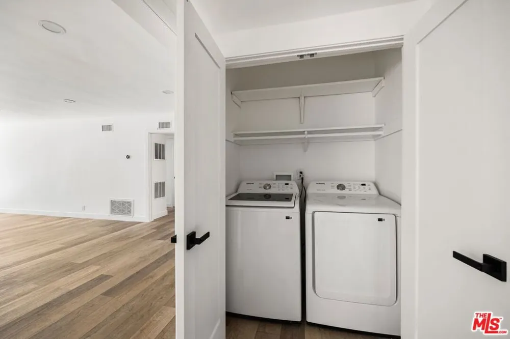 733 Hayworth Avenue #2 Los Angeles, CA 90046