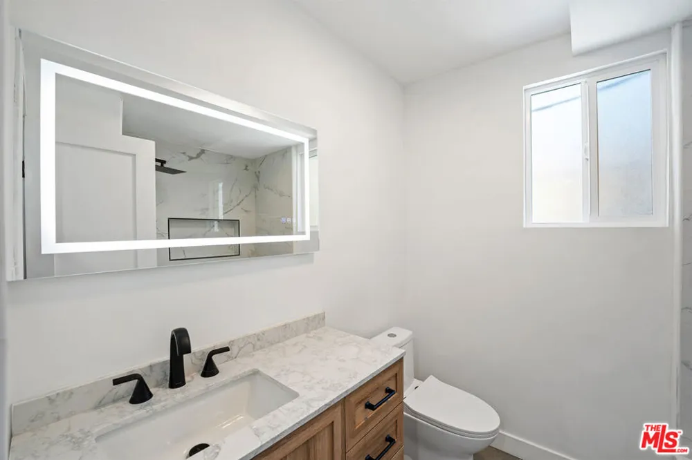 733 Hayworth Avenue #2 Los Angeles, CA 90046