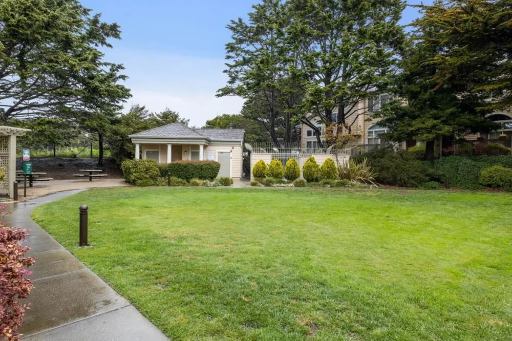 5 Erin Lane Half Moon Bay, CA 94019