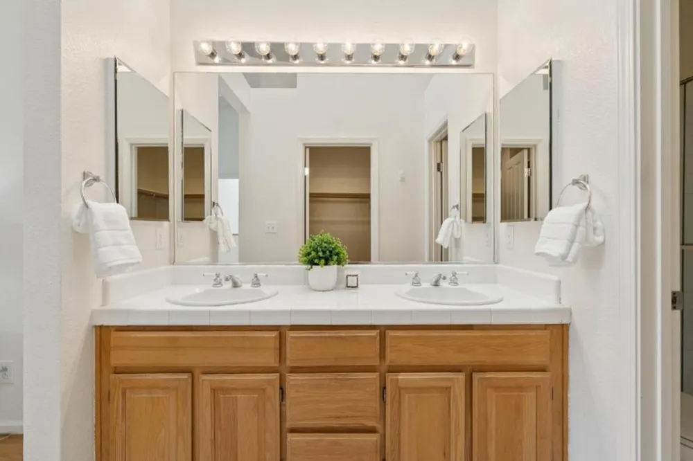 5 Erin Lane Half Moon Bay, CA 94019