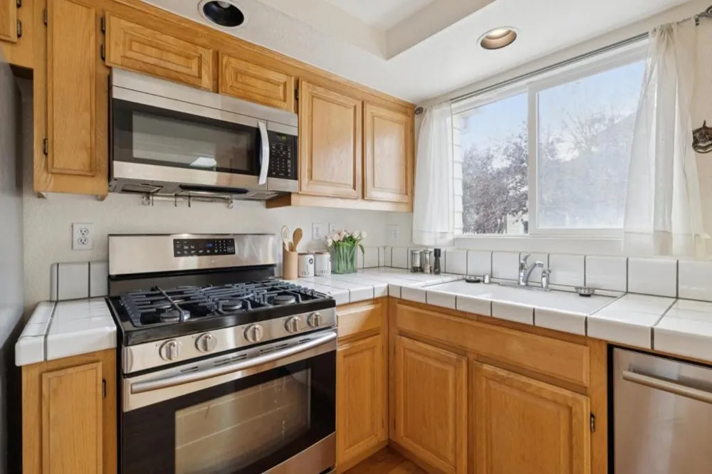 5 Erin Lane Half Moon Bay, CA 94019