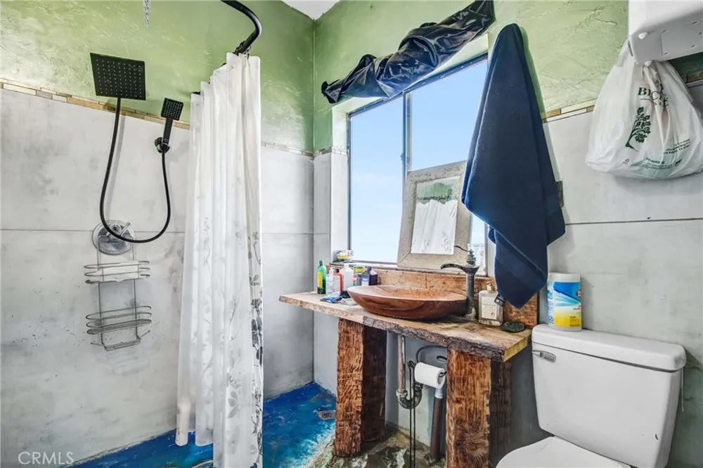 10392 Cima Mesa Road Juniper Hills, CA 93543