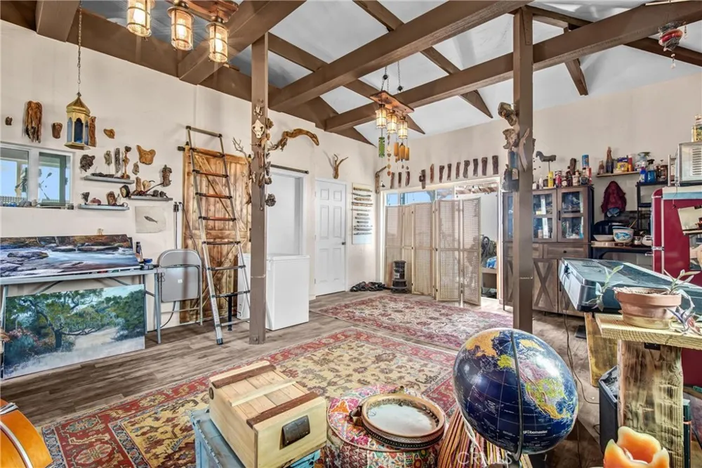 10392 Cima Mesa Road Juniper Hills, CA 93543