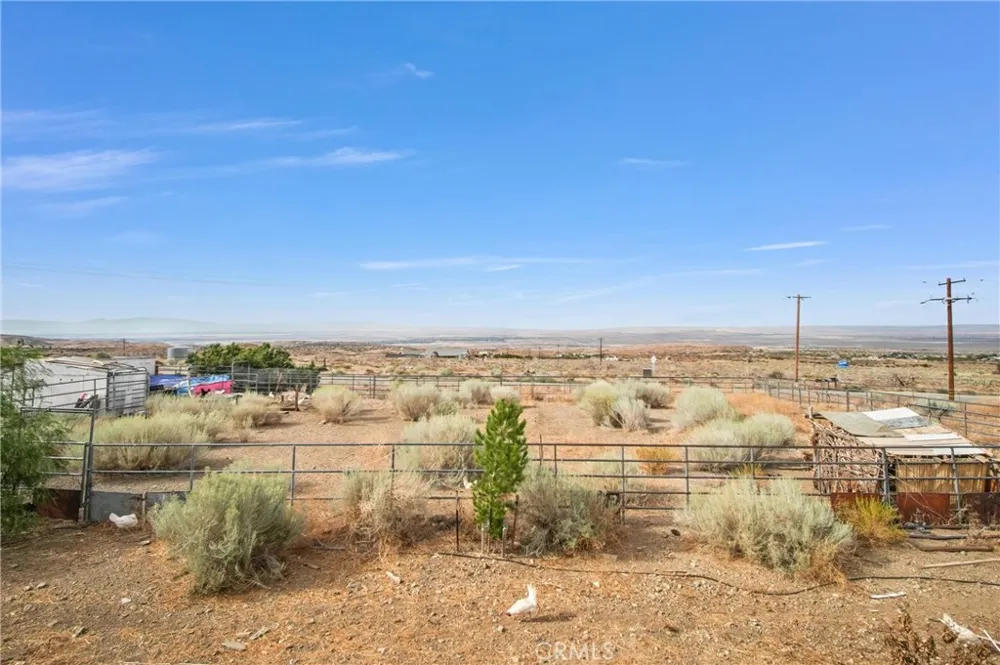 10392 Cima Mesa Road Juniper Hills, CA 93543