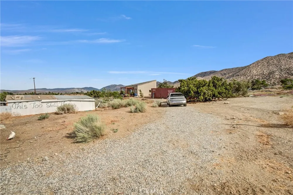 10392 Cima Mesa Road Juniper Hills, CA 93543