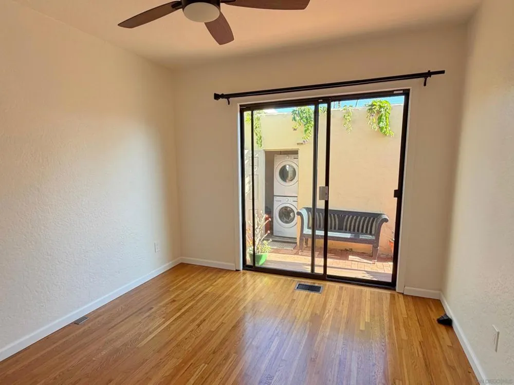 607 Arenas La Jolla, CA 92037