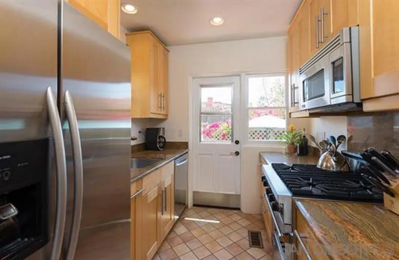 607 Arenas La Jolla, CA 92037