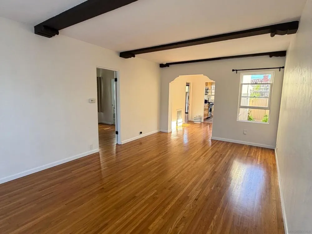 607 Arenas La Jolla, CA 92037