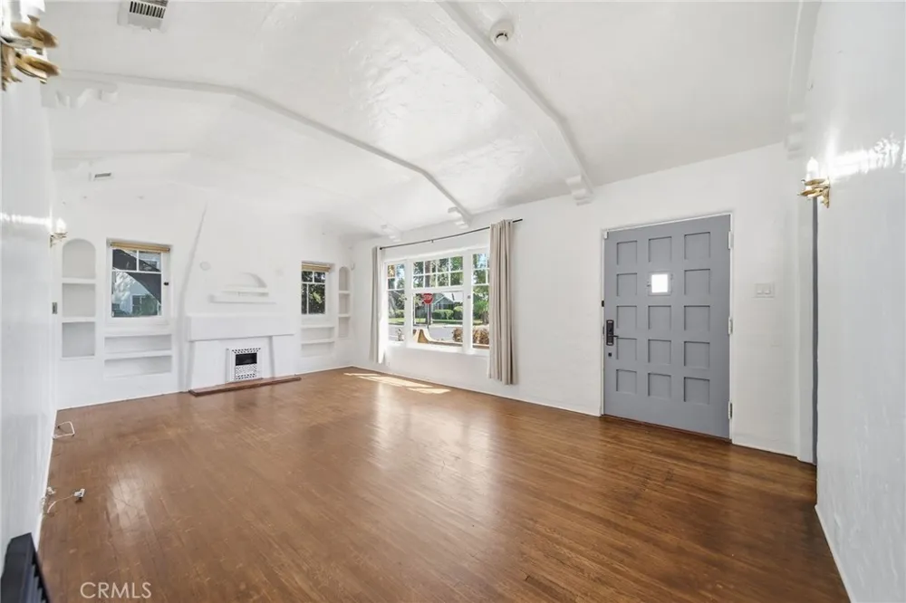 3209 Brockton Avenue Riverside, CA 92501