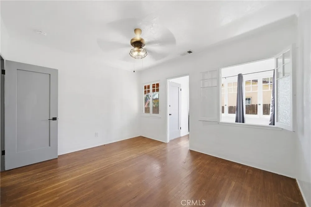 3209 Brockton Avenue Riverside, CA 92501
