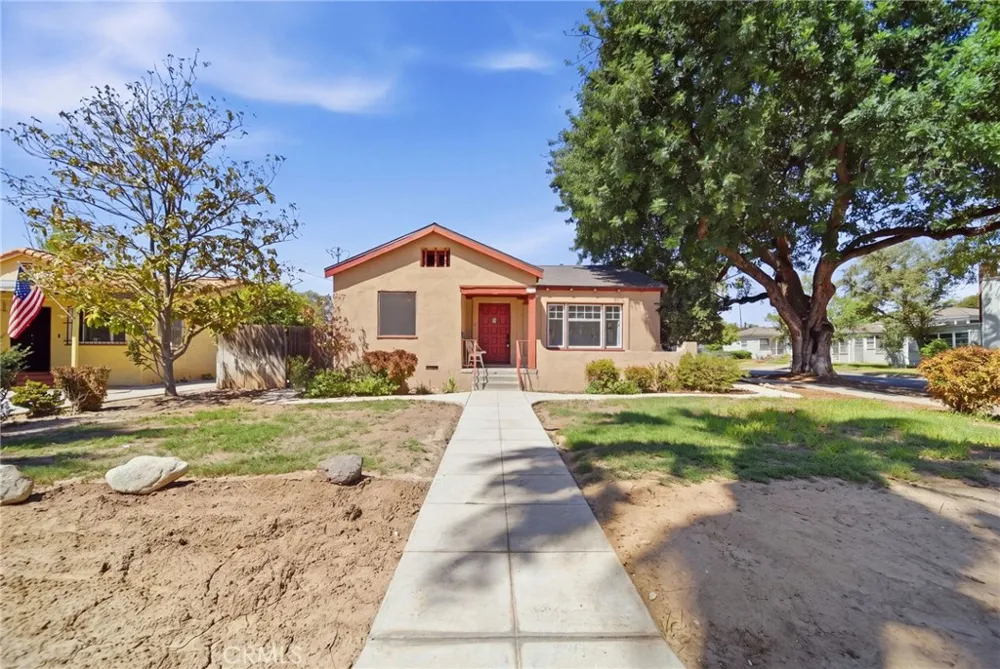 3209 Brockton Avenue Riverside, CA 92501
