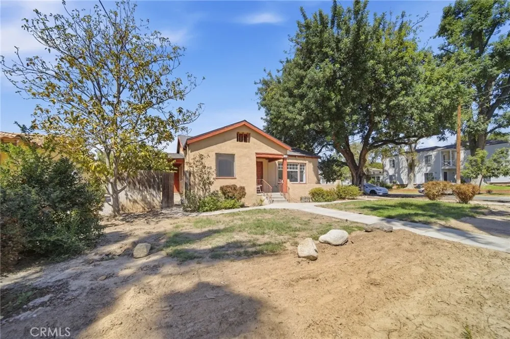 3209 Brockton Avenue Riverside, CA 92501