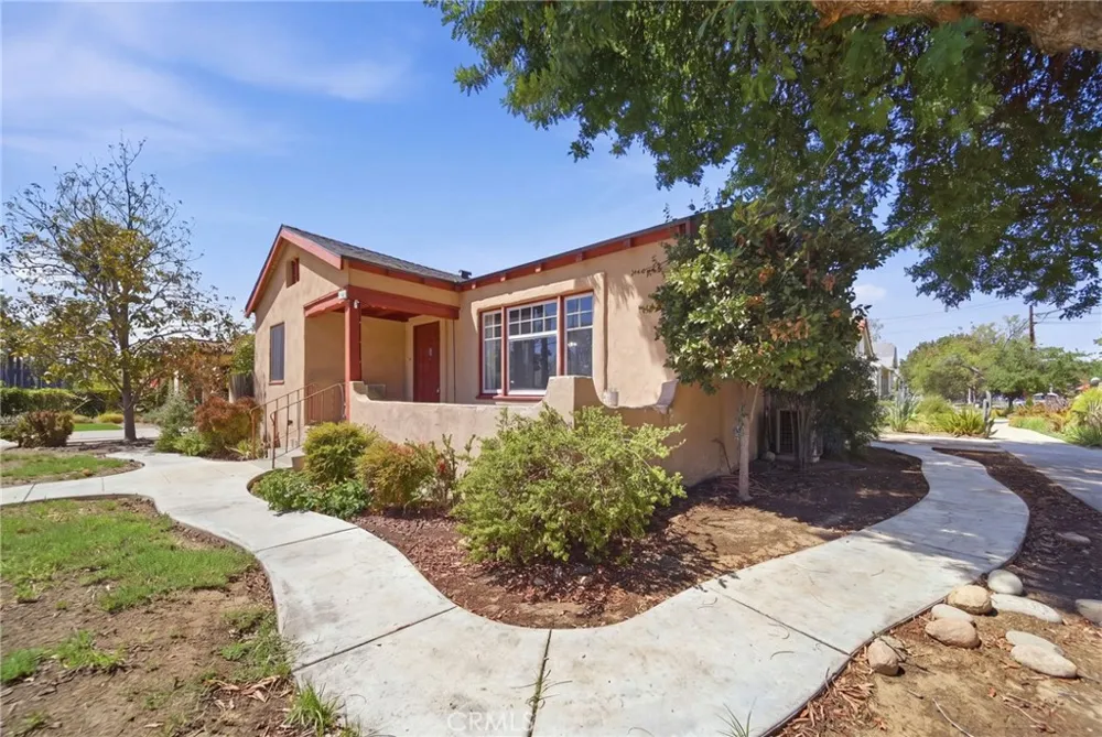 3209 Brockton Avenue Riverside, CA 92501