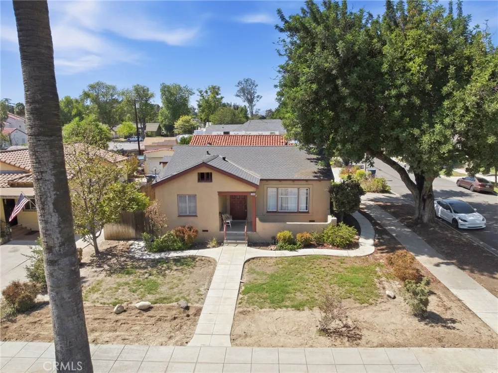 3209 Brockton Avenue Riverside, CA 92501