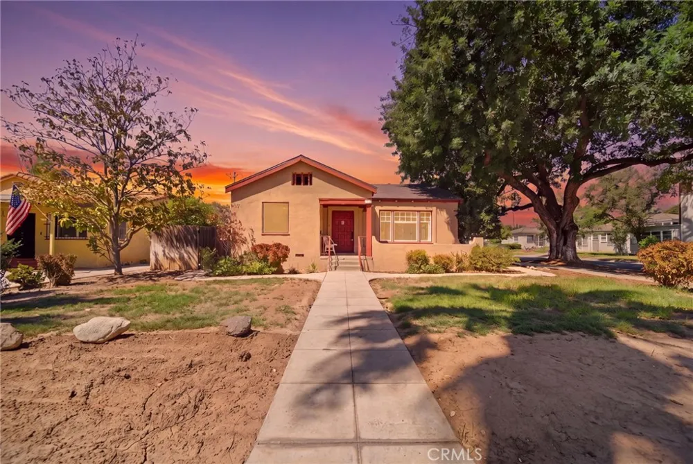 3209 Brockton Avenue Riverside, CA 92501