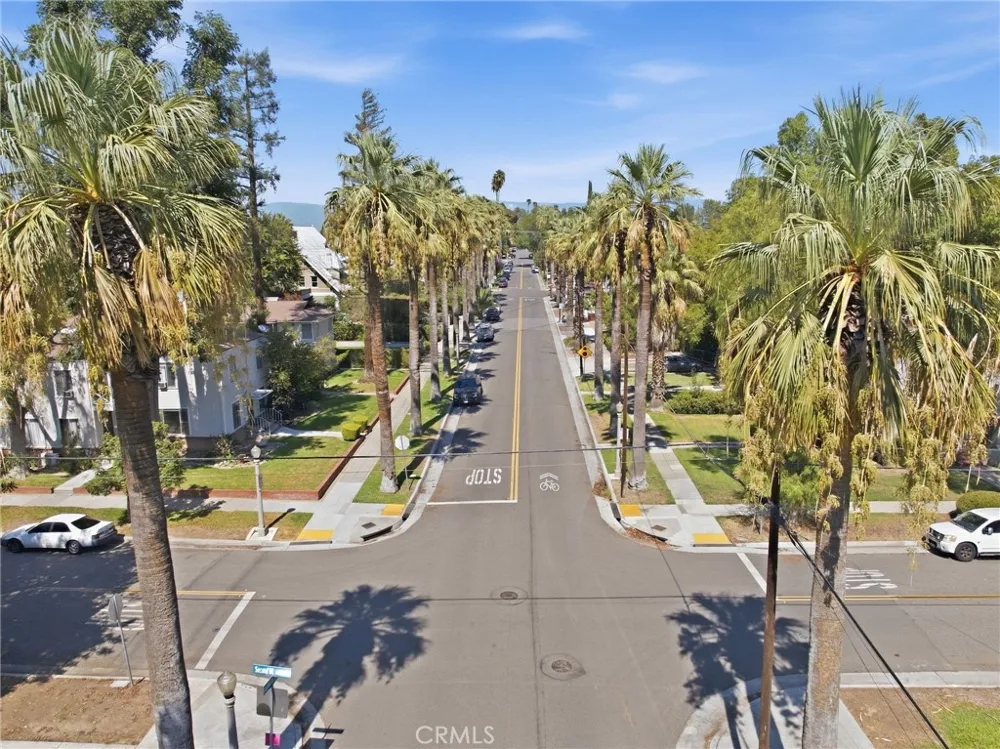 3209 Brockton Avenue Riverside, CA 92501