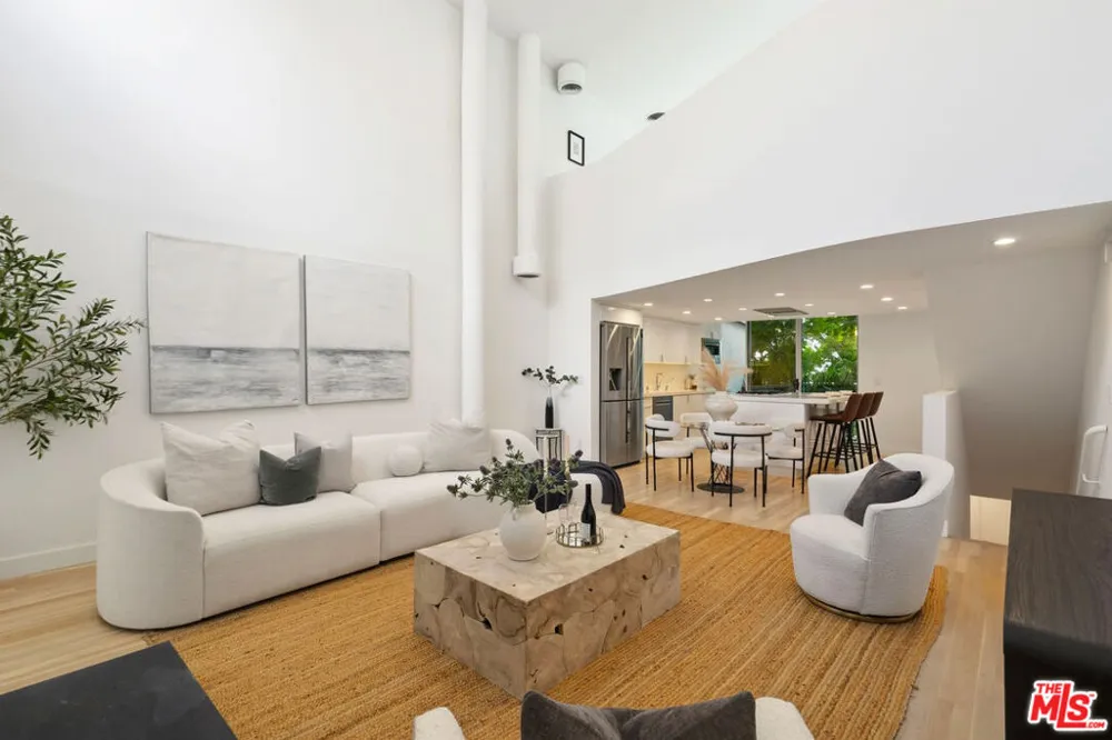11711 Brookhaven Avenue #3 Los Angeles, CA 90064