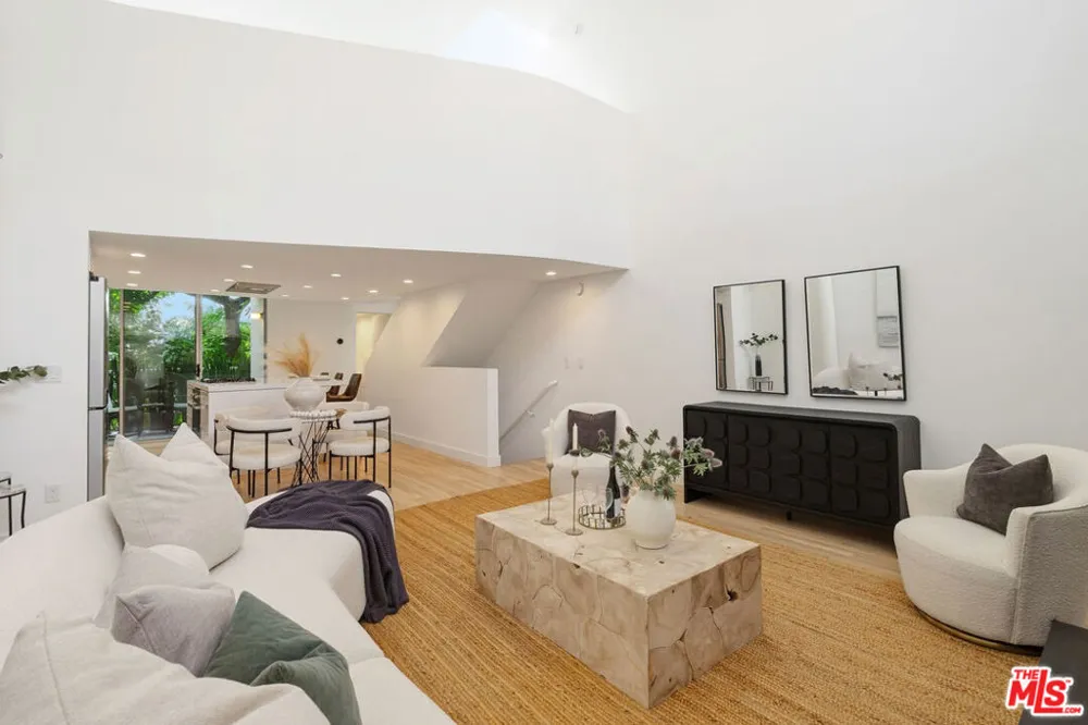 11711 Brookhaven Avenue #3 Los Angeles, CA 90064