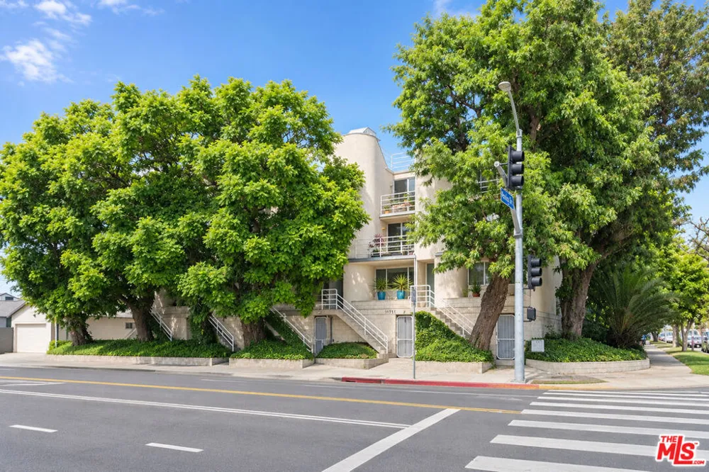 11711 Brookhaven Avenue #3 Los Angeles, CA 90064