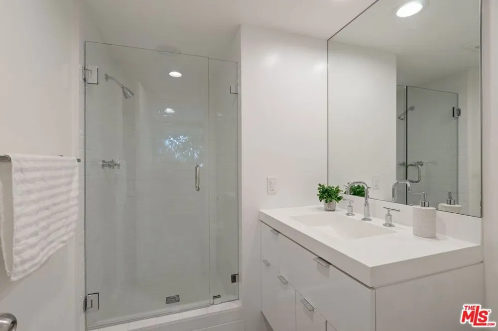11711 Brookhaven Avenue #3 Los Angeles, CA 90064