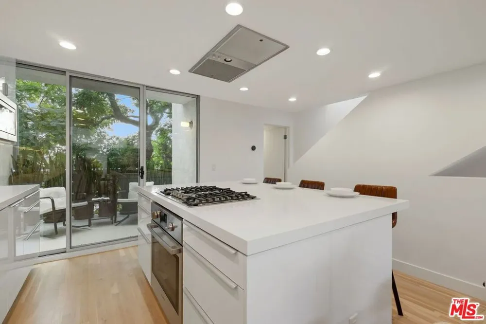 11711 Brookhaven Avenue #3 Los Angeles, CA 90064