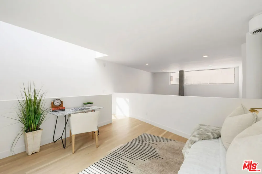 11711 Brookhaven Avenue #3 Los Angeles, CA 90064