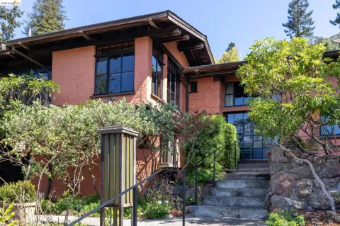 2711 Buena Vista Way