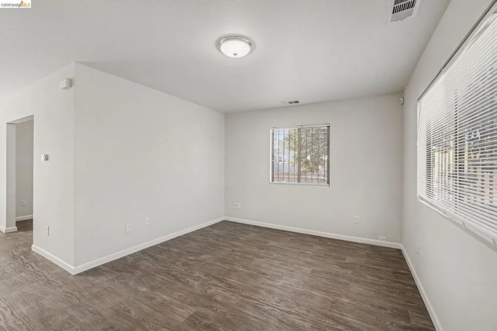 206 E 16Th St Pittsburg, CA 94565