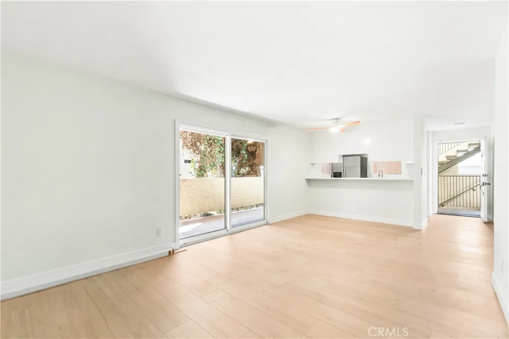 1042 Gladys #4 Long Beach, CA 90804