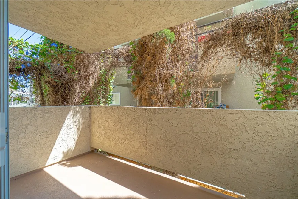 1042 Gladys #4 Long Beach, CA 90804