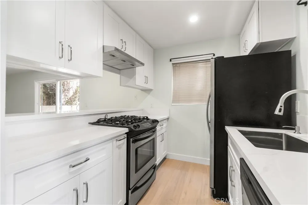 1042 Gladys #4 Long Beach, CA 90804