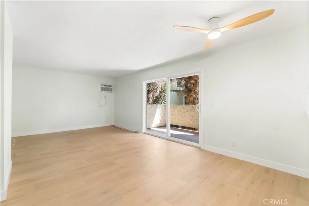 1042 Gladys #4 Long Beach, CA 90804