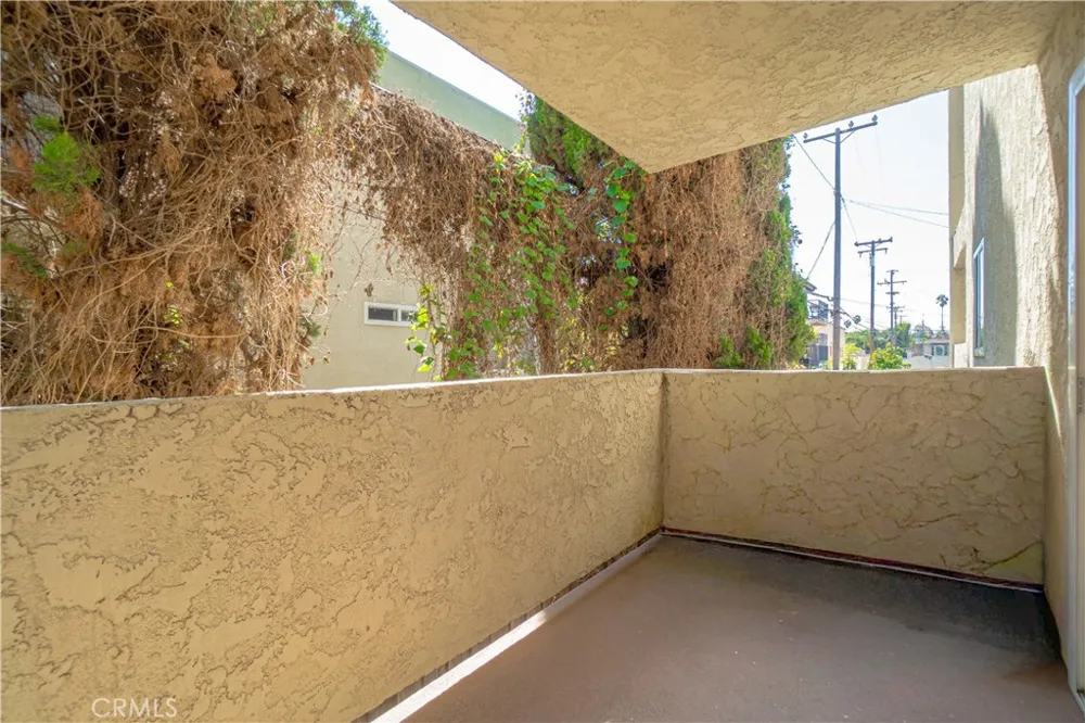 1042 Gladys #4 Long Beach, CA 90804