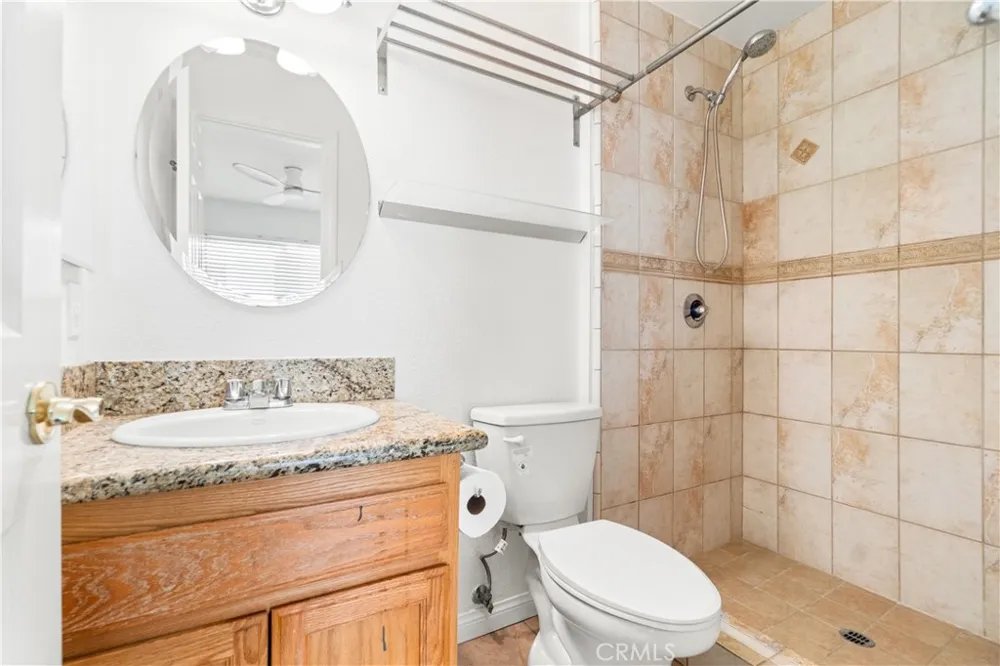 1042 Gladys #4 Long Beach, CA 90804