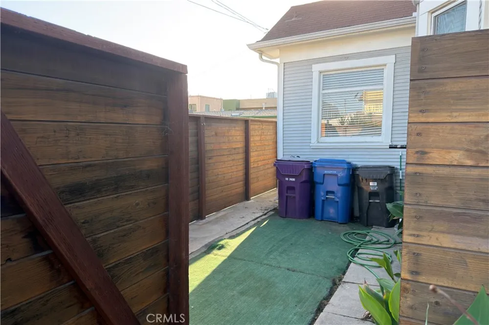 421 Almond Avenue Long Beach, CA 90802