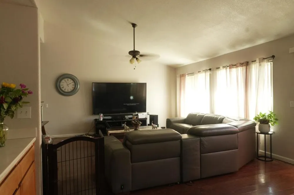 2108 Apple Avenue Rialto, CA 92377
