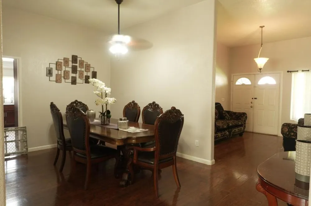 2108 Apple Avenue Rialto, CA 92377