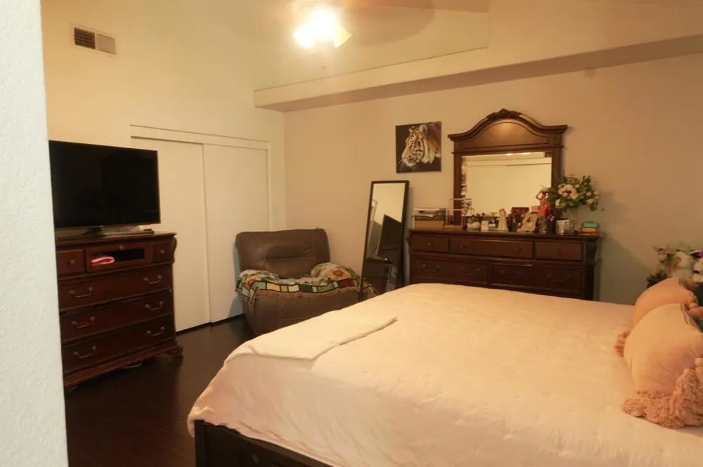 2108 Apple Avenue Rialto, CA 92377