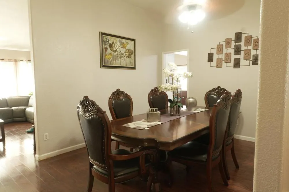 2108 Apple Avenue Rialto, CA 92377