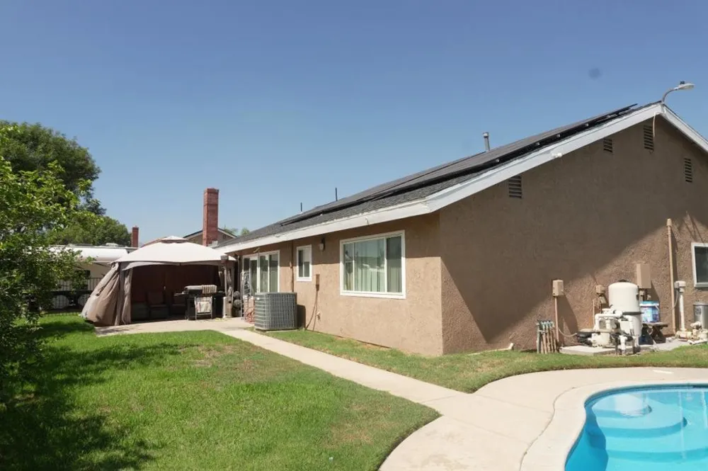 2108 Apple Avenue Rialto, CA 92377