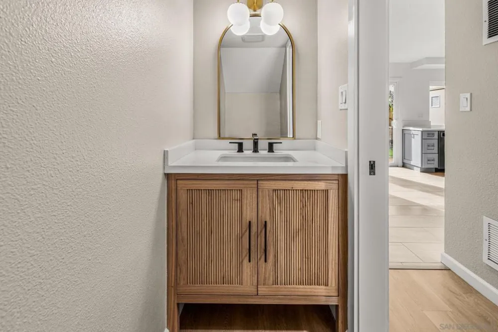 1651 S Juniper #98 Escondido, CA 92025