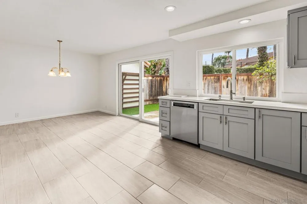 1651 S Juniper #98 Escondido, CA 92025