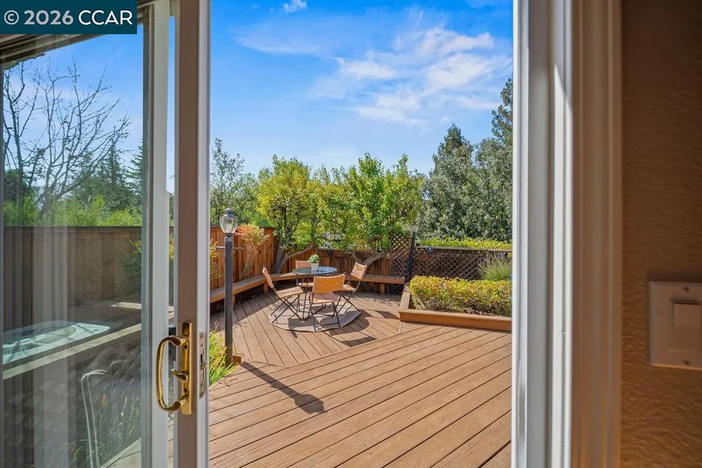 334 Saclan Ter Clayton, CA 94517