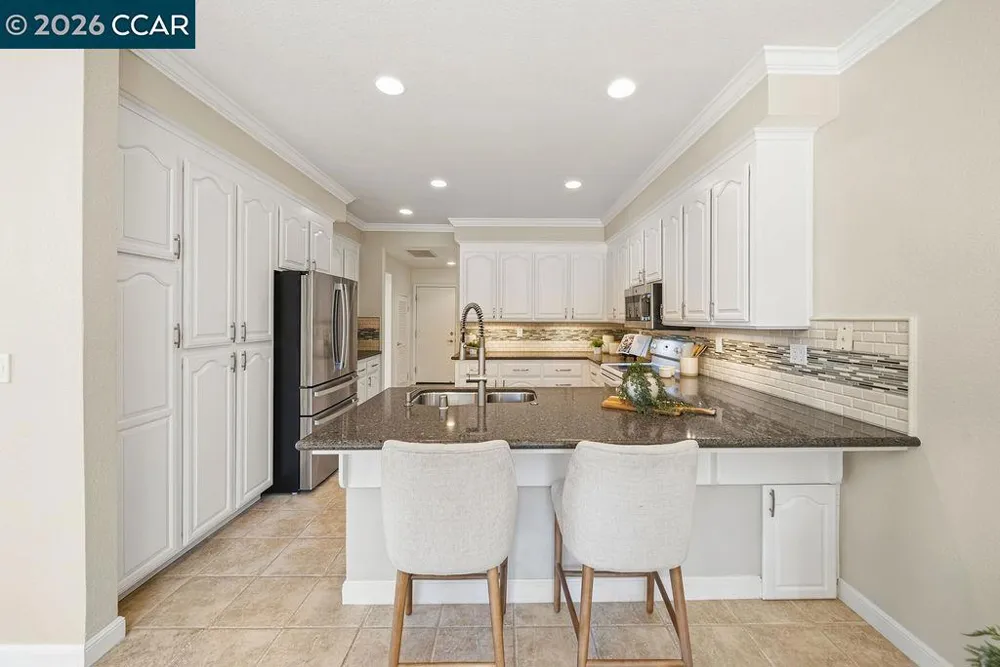 334 Saclan Ter Clayton, CA 94517