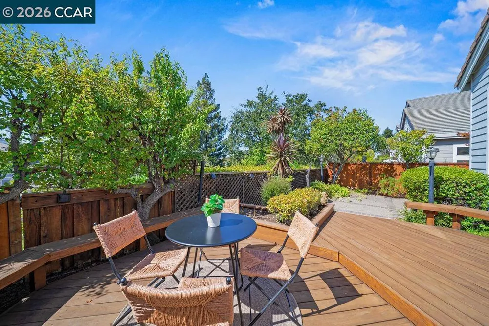 334 Saclan Ter Clayton, CA 94517