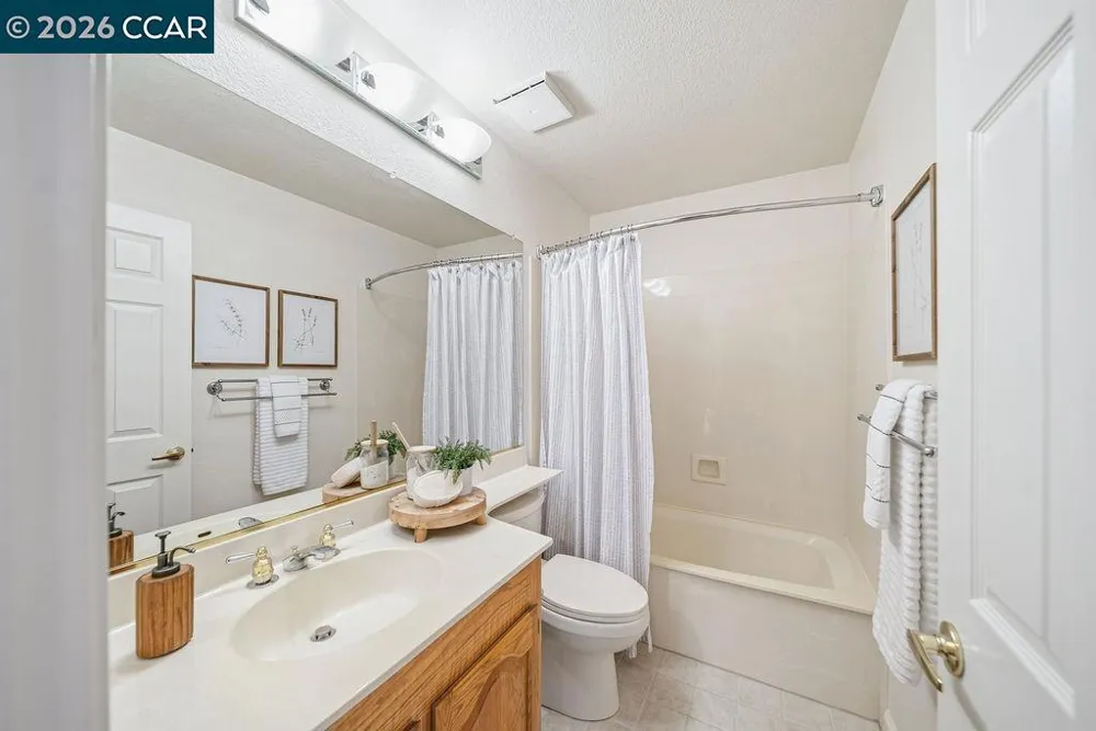 334 Saclan Ter Clayton, CA 94517