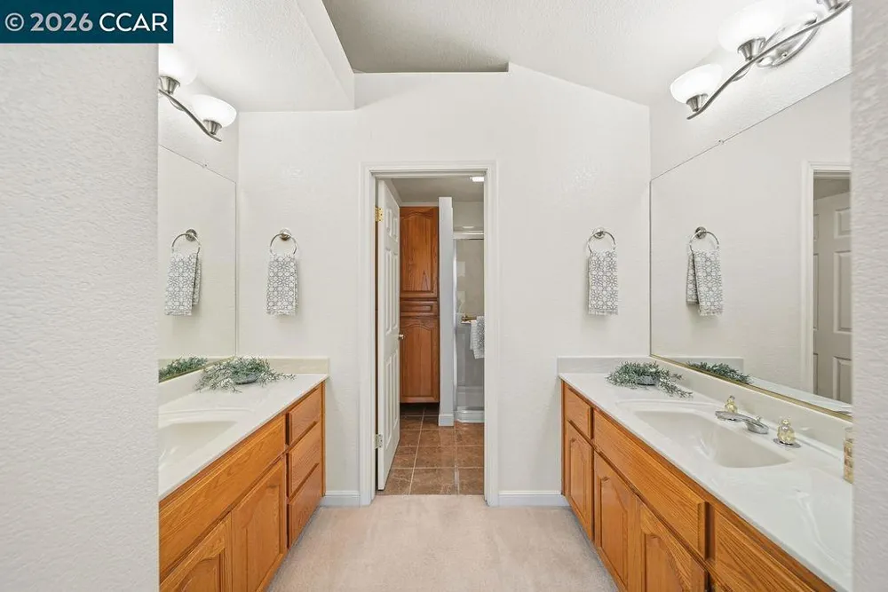 334 Saclan Ter Clayton, CA 94517