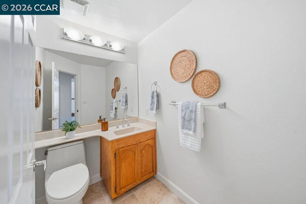 334 Saclan Ter Clayton, CA 94517